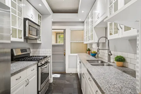 $209,900 | 4104 Bryant Avenue South, Unit 202, Minneapolis, MN 55409