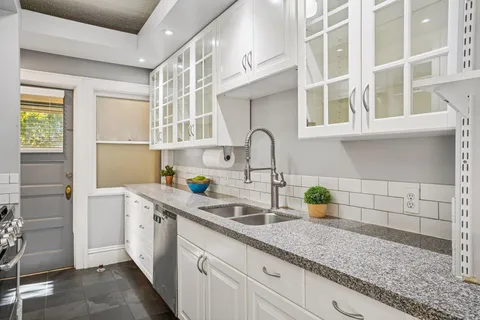 $209,900 | 4104 Bryant Avenue South, Unit 202, Minneapolis, MN 55409