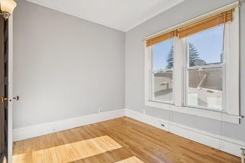 $209,900 | 4104 Bryant Avenue South, Unit 202, Minneapolis, MN 55409