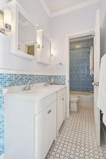 $209,900 | 4104 Bryant Avenue South, Unit 202, Minneapolis, MN 55409