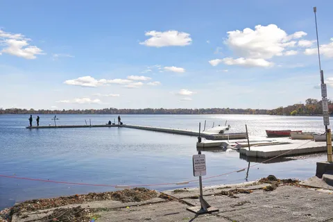 $209,900 | 4104 Bryant Avenue South, Unit 202, Minneapolis, MN 55409