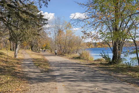 $209,900 | 4104 Bryant Avenue South, Unit 202, Minneapolis, MN 55409