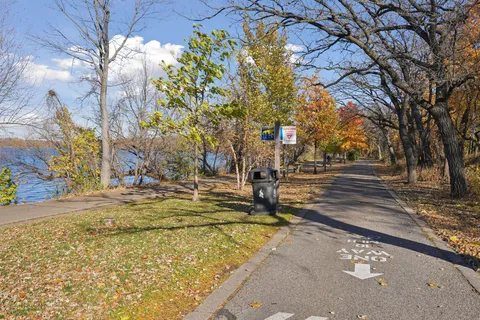 $209,900 | 4104 Bryant Avenue South, Unit 202, Minneapolis, MN 55409