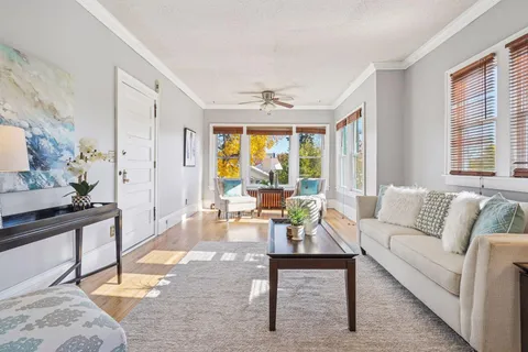 $209,900 | 4104 Bryant Avenue South, Unit 202, Minneapolis, MN 55409