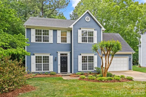 $515,000 | 3213 Crescent Knoll Drive, Matthews, NC 28105