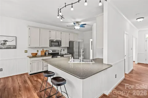 $515,000 | 3213 Crescent Knoll Drive, Matthews, NC 28105