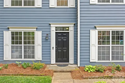 $515,000 | 3213 Crescent Knoll Drive, Matthews, NC 28105
