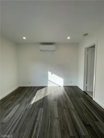 $1,995 | 357 East Plenty Street, Long Beach, CA 90805