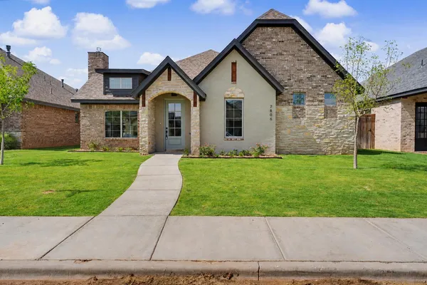 $449,975 | 7806 53rd Street, Lubbock, TX 79407