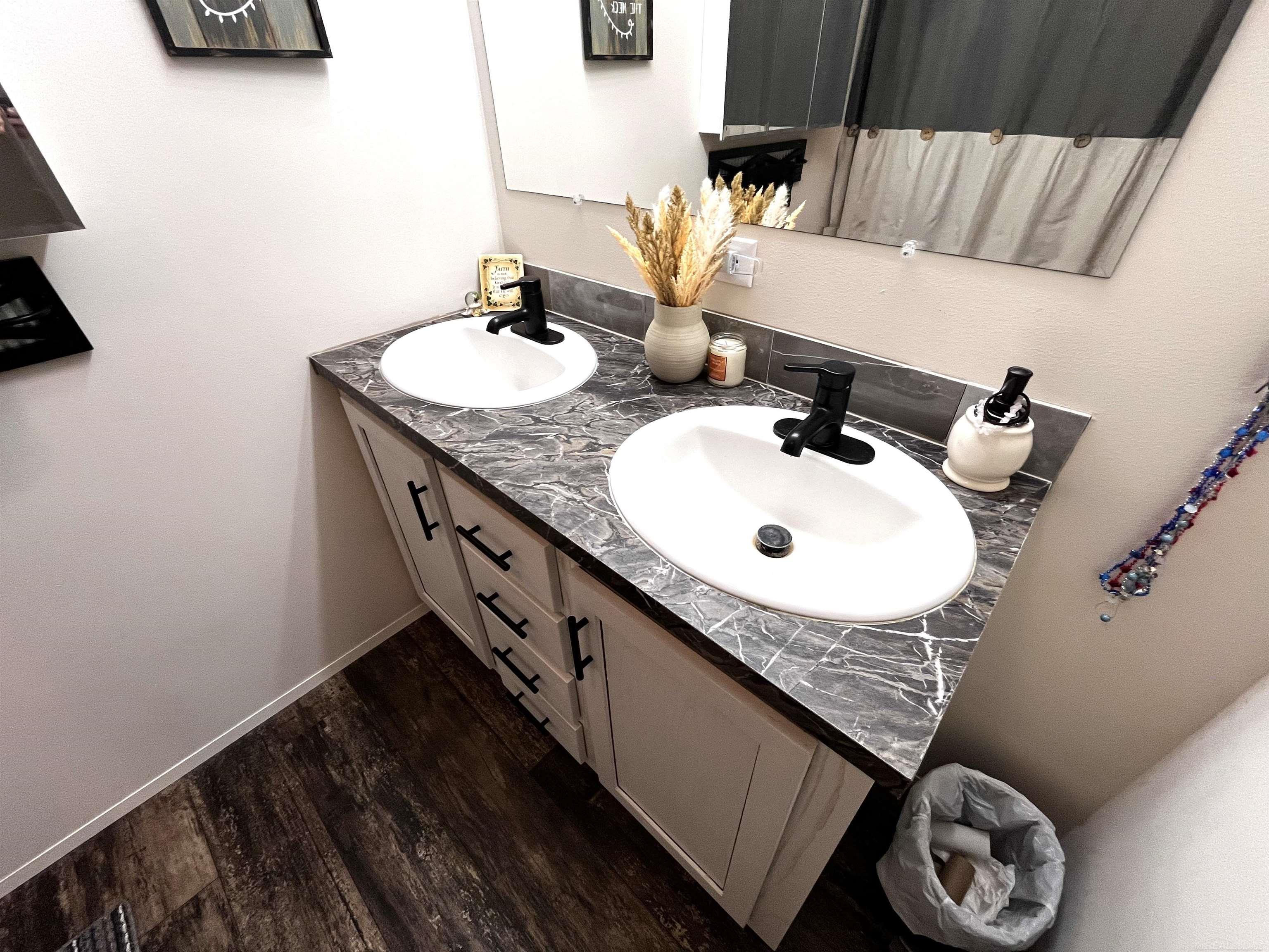 563 Allen Road Milan, MI 48160 - Photo 21 of 34 50220371-46f62344-61fb-463c-80a6-c12863a9fd6a.JPG