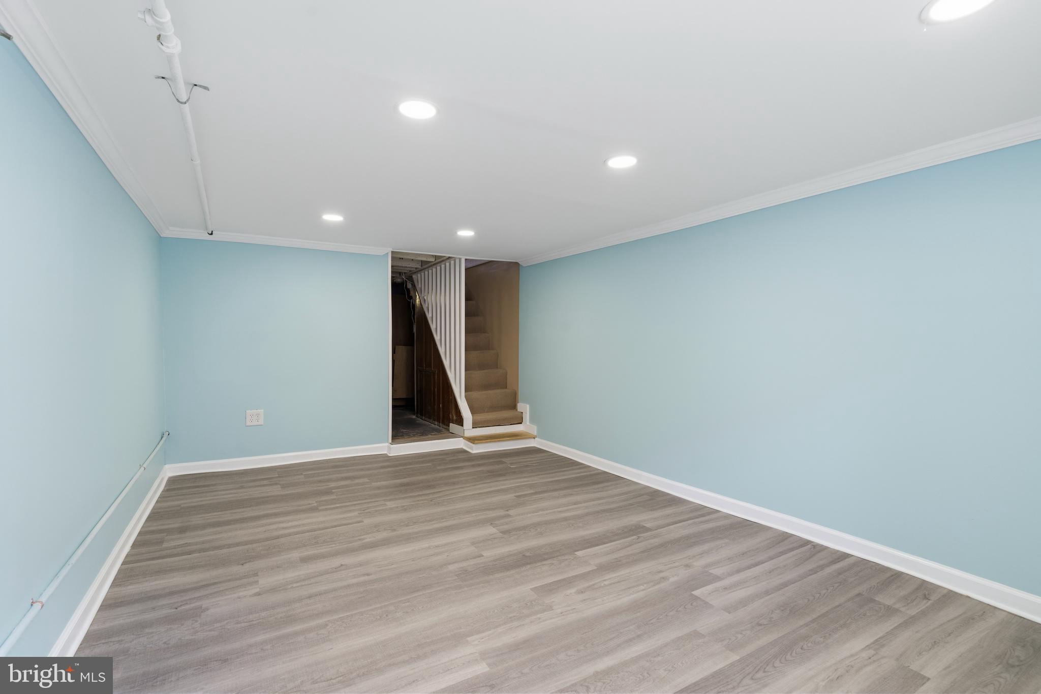 643 South Curley Street Baltimore, MD 21224 - Photo 25 of 39