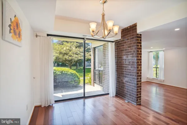 $164,900 | 2101 Walsh View Terrace, Unit 17103, Silver Spring, MD 20902