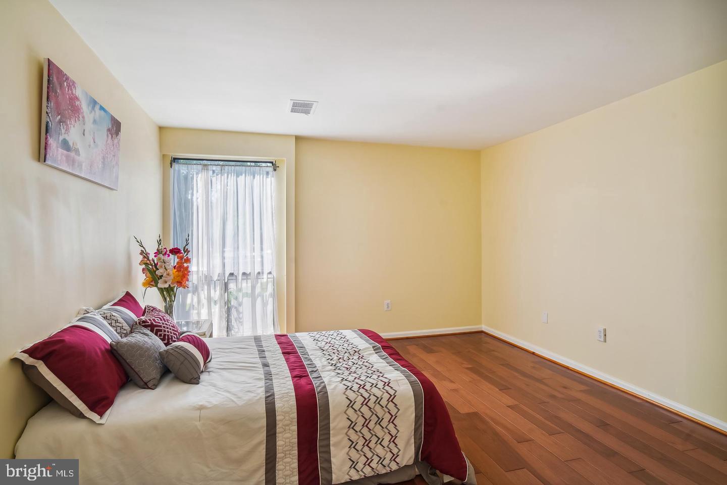 2101 Walsh View Terrace, Unit 17103 Silver Spring, MD 20902 - Photo 17 of 30