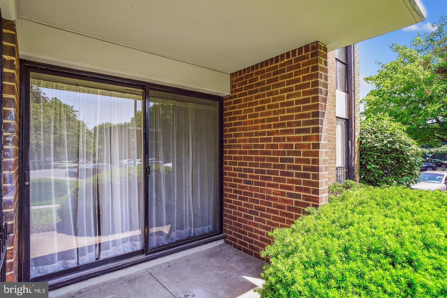 2101 Walsh View Terrace, Unit 17103 Silver Spring, MD 20902 - Photo 5 of 30