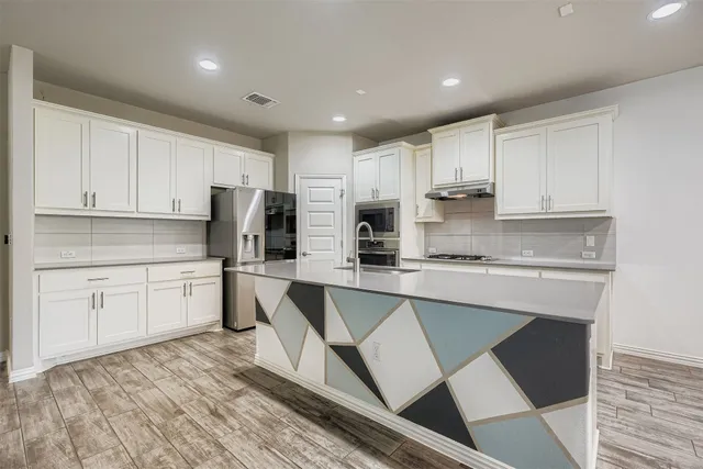 $2,950 | 8800 Sikes Way, Austin, TX 78747