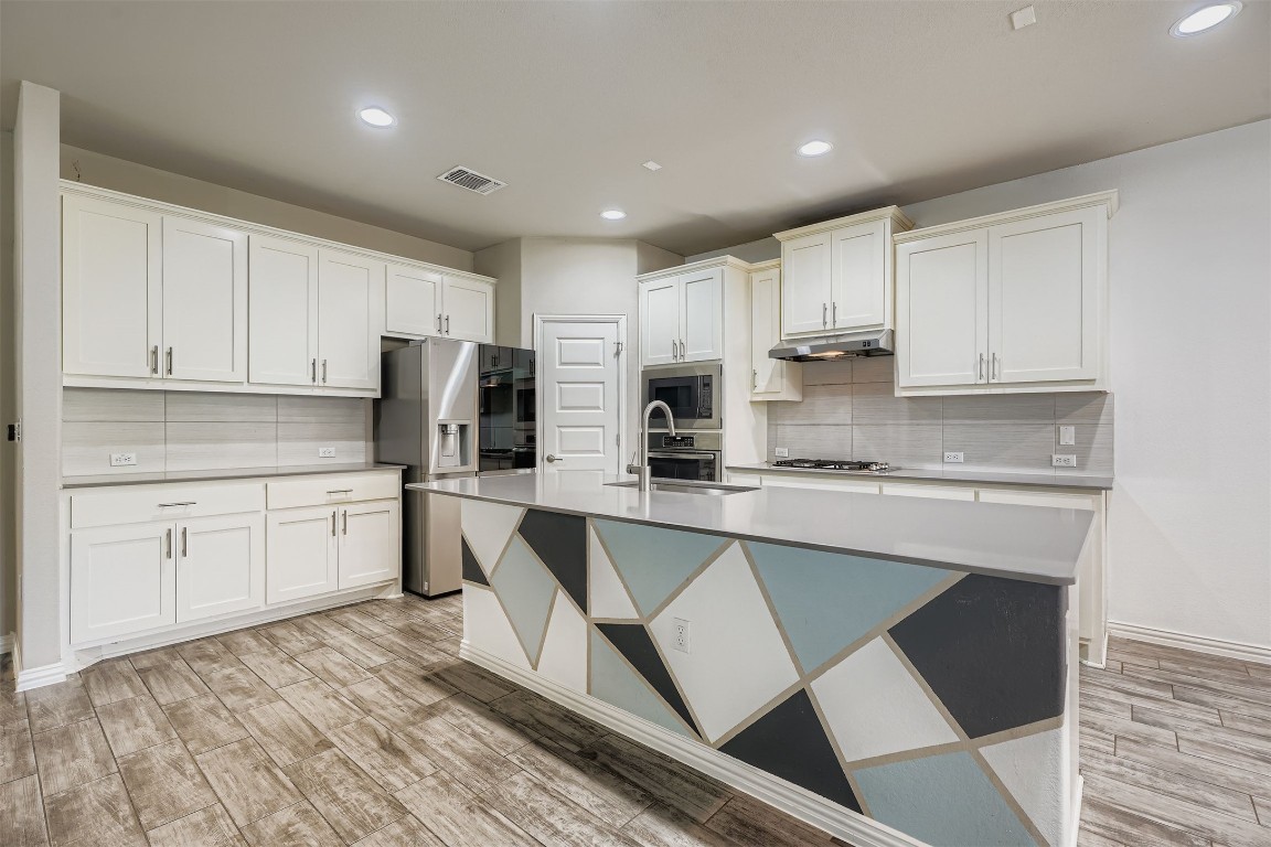 8800 Sikes Way Austin, TX 78747 - Photo 6 of 27