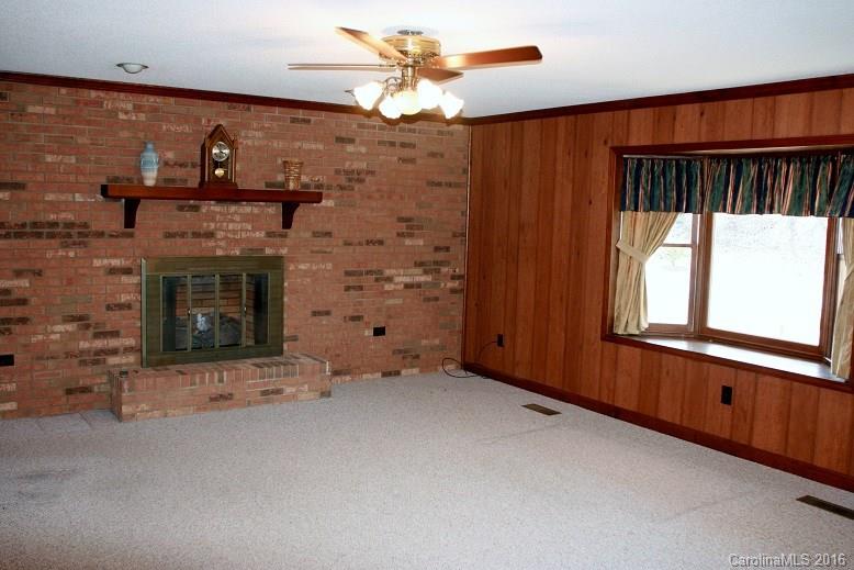 123 Russell Drive Rutherfordton, NC 28139 - Photo 3 of 20