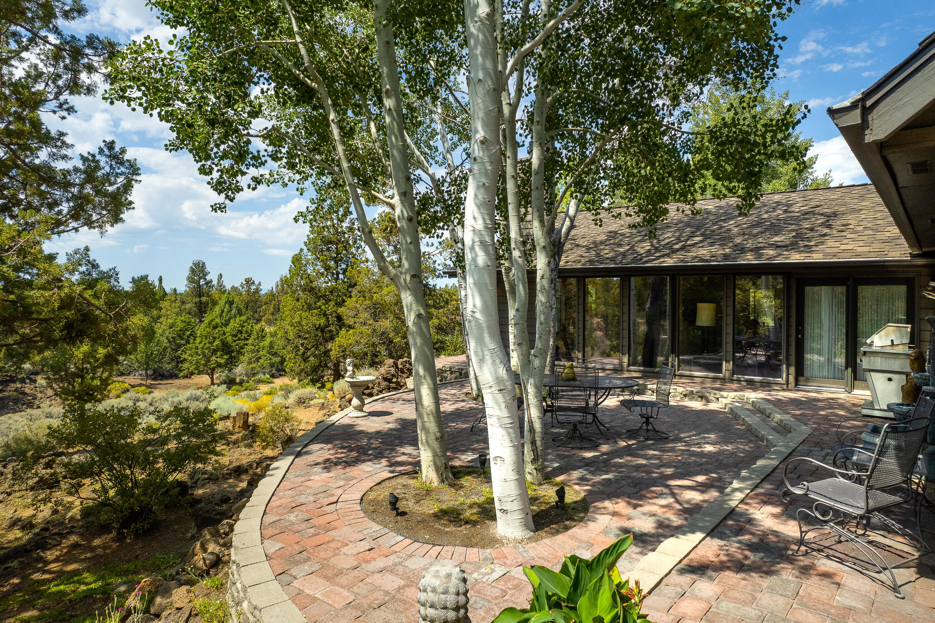 64355 Crosswinds Road Bend, OR 97703 - Photo 41 of 54 64355 Crosswinds Rd 37 of 49