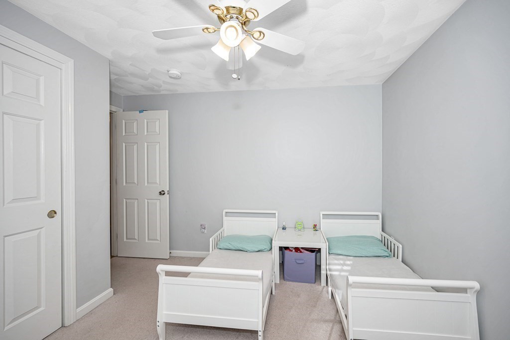 46 Parham Road Tyngsboro, MA 01879 - Photo 19 of 36