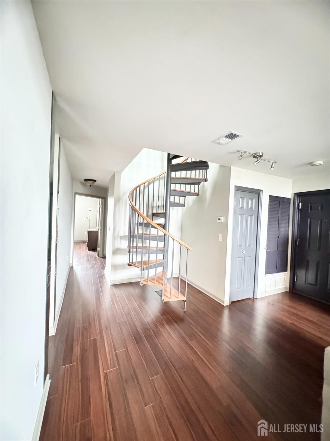 832 Edpas Road New Brunswick, NJ 08901 - Photo 14 of 15 Gallery Image 14
