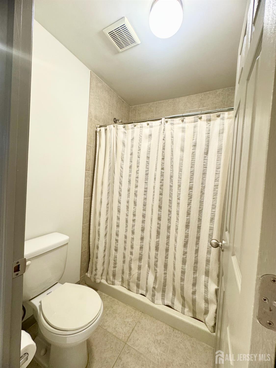 832 Edpas Road New Brunswick, NJ 08901 - Photo 8 of 15 Gallery Image 8