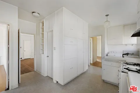 $999,000 | 2105 Ames Street, Los Angeles, CA 90027