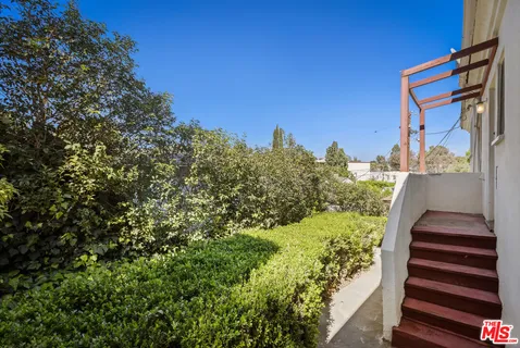 $999,000 | 2105 Ames Street, Los Angeles, CA 90027