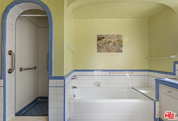 a bathroom with a tub