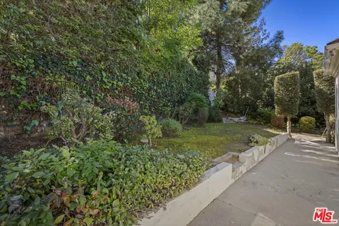 $999,000 | 2105 Ames Street, Los Angeles, CA 90027