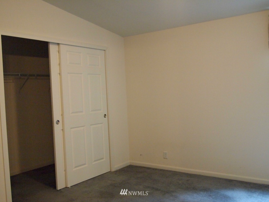 8375 Southeast Lynch Road Shelton, WA 98584 - Photo 9 of 13 Gallery Image 9