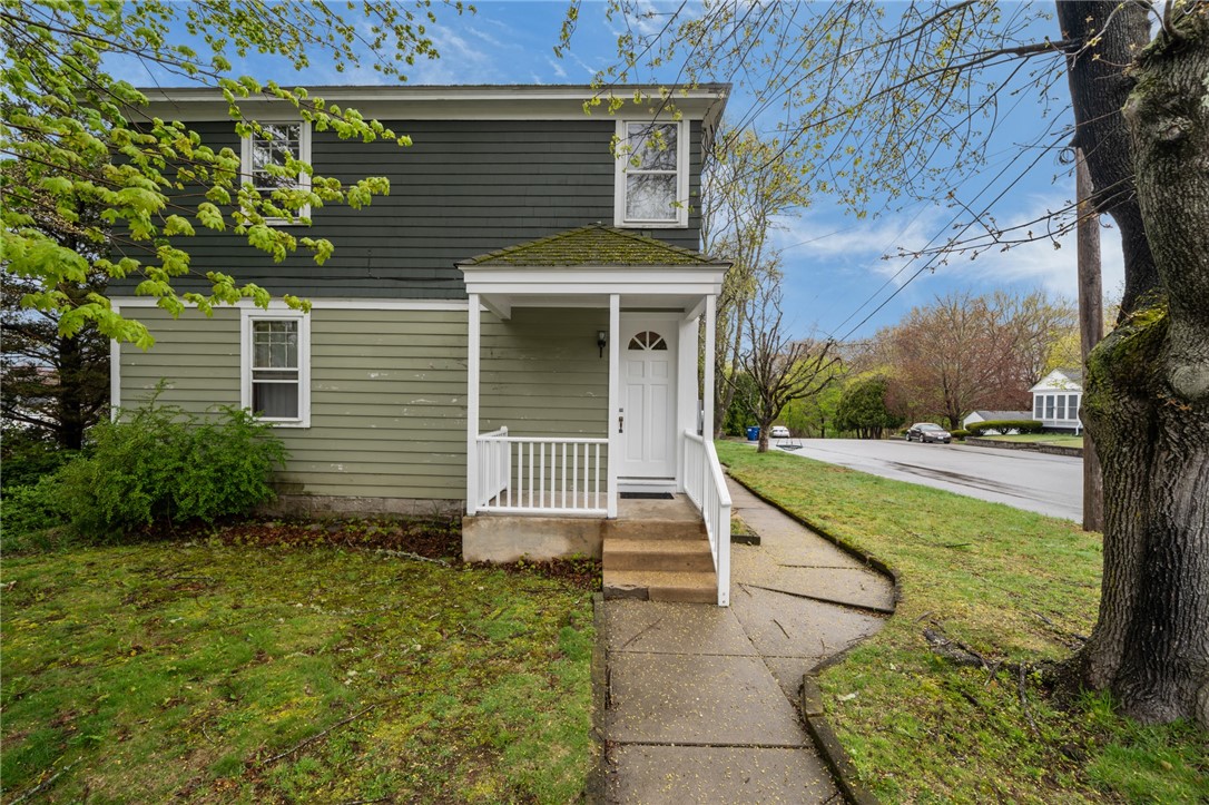 8 Perkins Avenue Westerly, RI 02891 - Photo 2 of 47