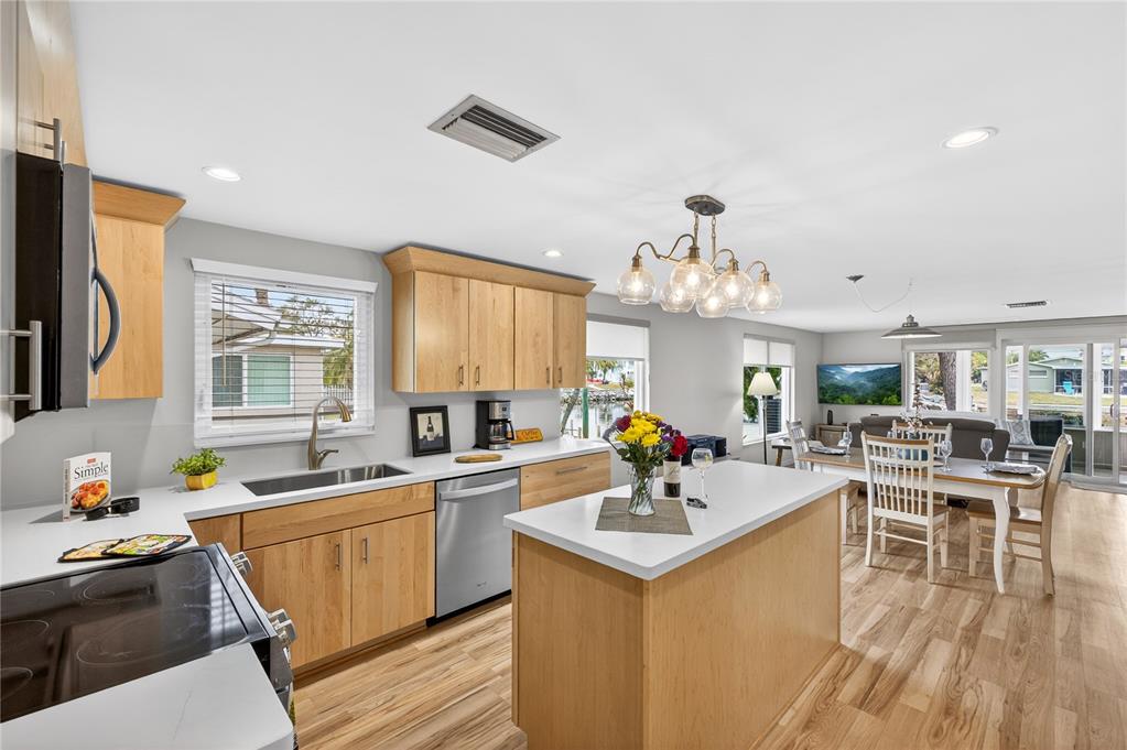 3849 Headsail Drive New Port Richey, FL 34652 - Photo 4 of 23