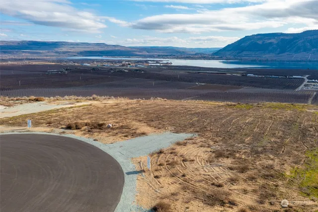 a view of an ocean and beach