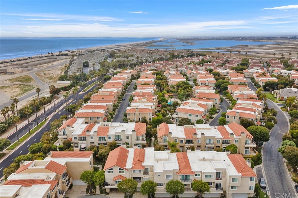 6051 Shadowbrook Circle Huntington Beach, CA 92648 - Photo 35 of 42 an aerial view of a city