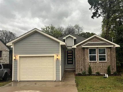 $299,000 | 1438 East Waco Avenue, Dallas, TX 75216