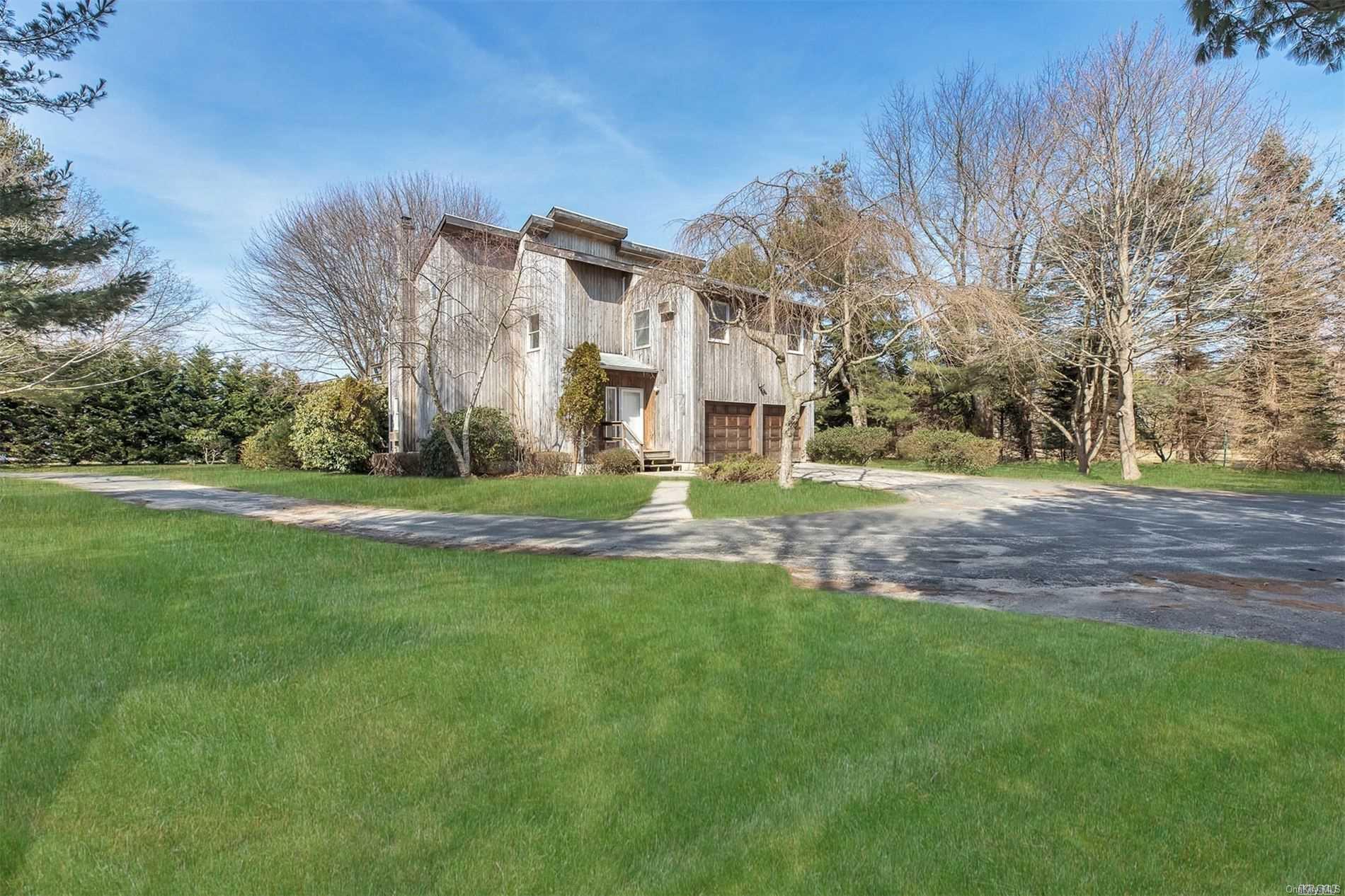 11 Estate Road Center Moriches, NY 11934 - Photo 1 of 1