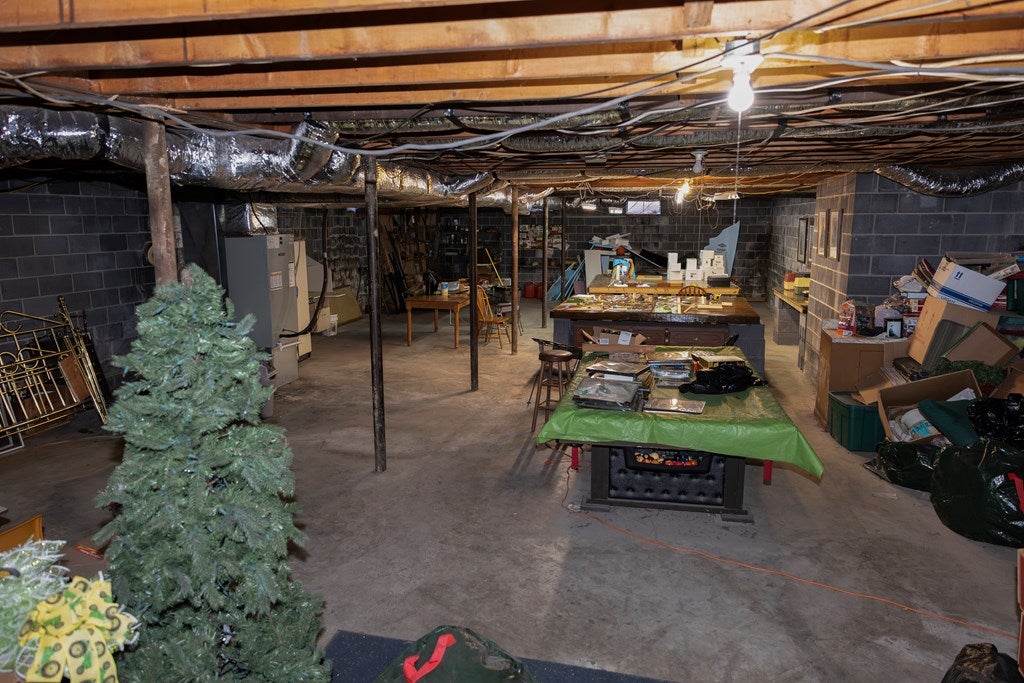 503 Birmingham Road Cedar Bluff, VA 24609 - Photo 27 of 43 Gallery Image 27