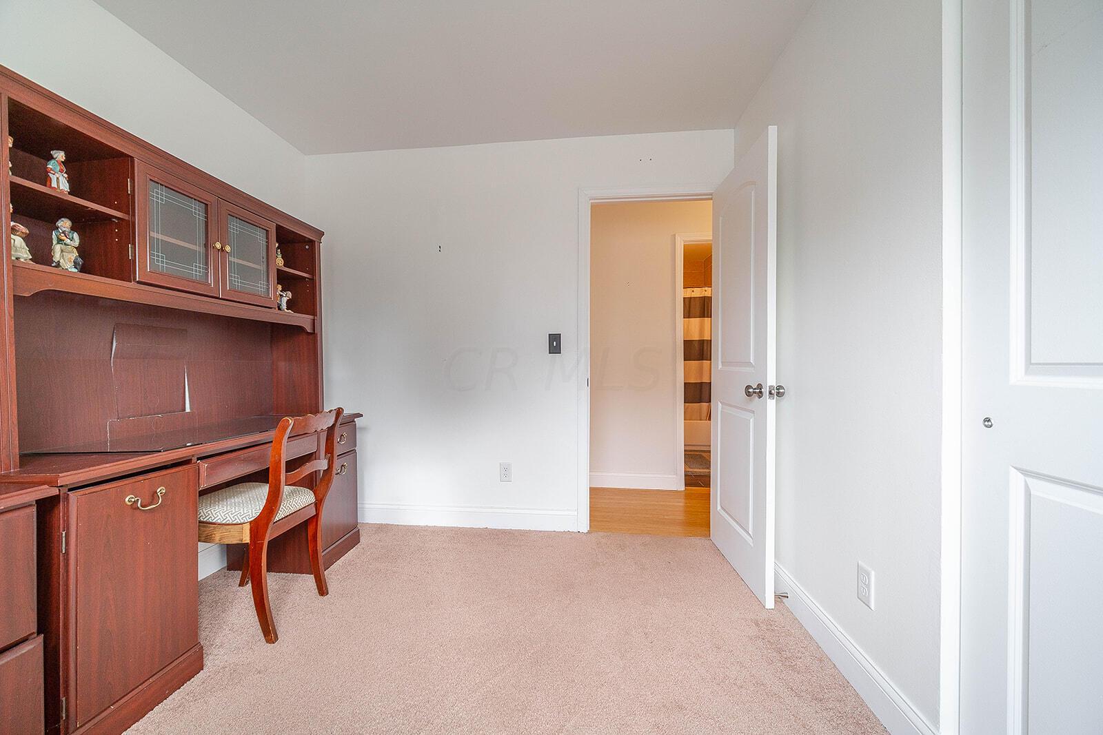 240 Chapelfield Road Columbus, OH 43230 - Photo 22 of 45 Bedroom 3
