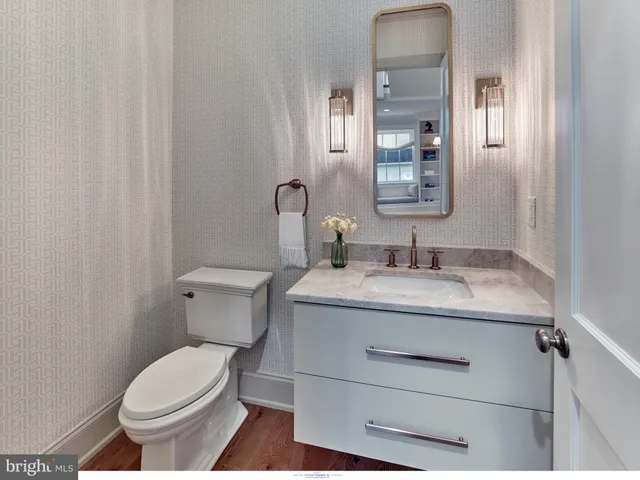 $2,250,000 | 204 Walnut Tree Lane, Malvern, PA 19355