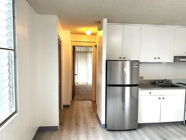 $1,600 | 1521 Halekula Way, Unit 206, Honolulu, HI 96822