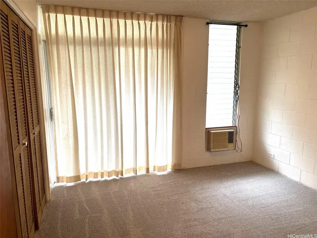 $1,600 | 1521 Halekula Way, Unit 206, Honolulu, HI 96822