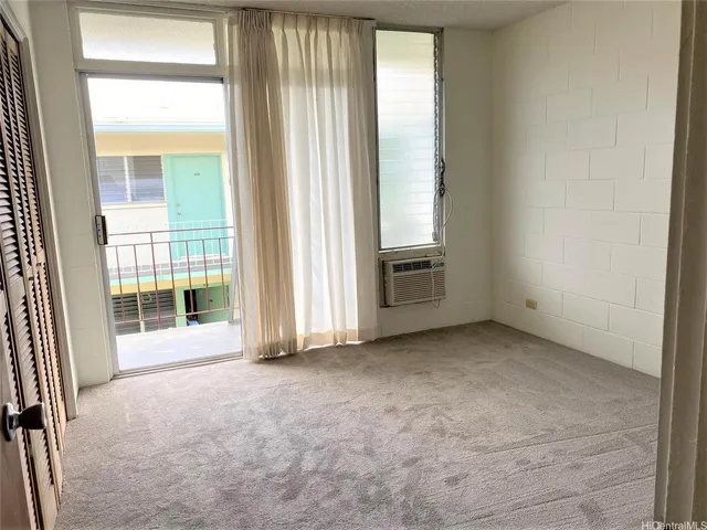 $1,600 | 1521 Halekula Way, Unit 206, Honolulu, HI 96822