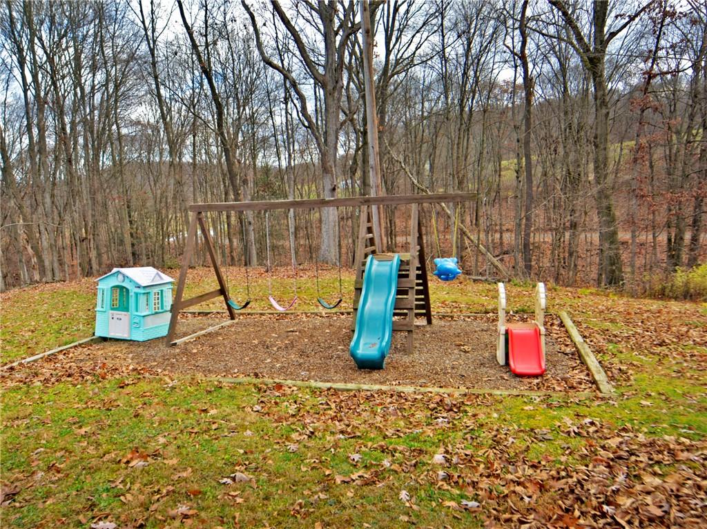 485 Hemlock Road Trafford, PA 15085 - Photo 17 of 20 Gallery Image 17