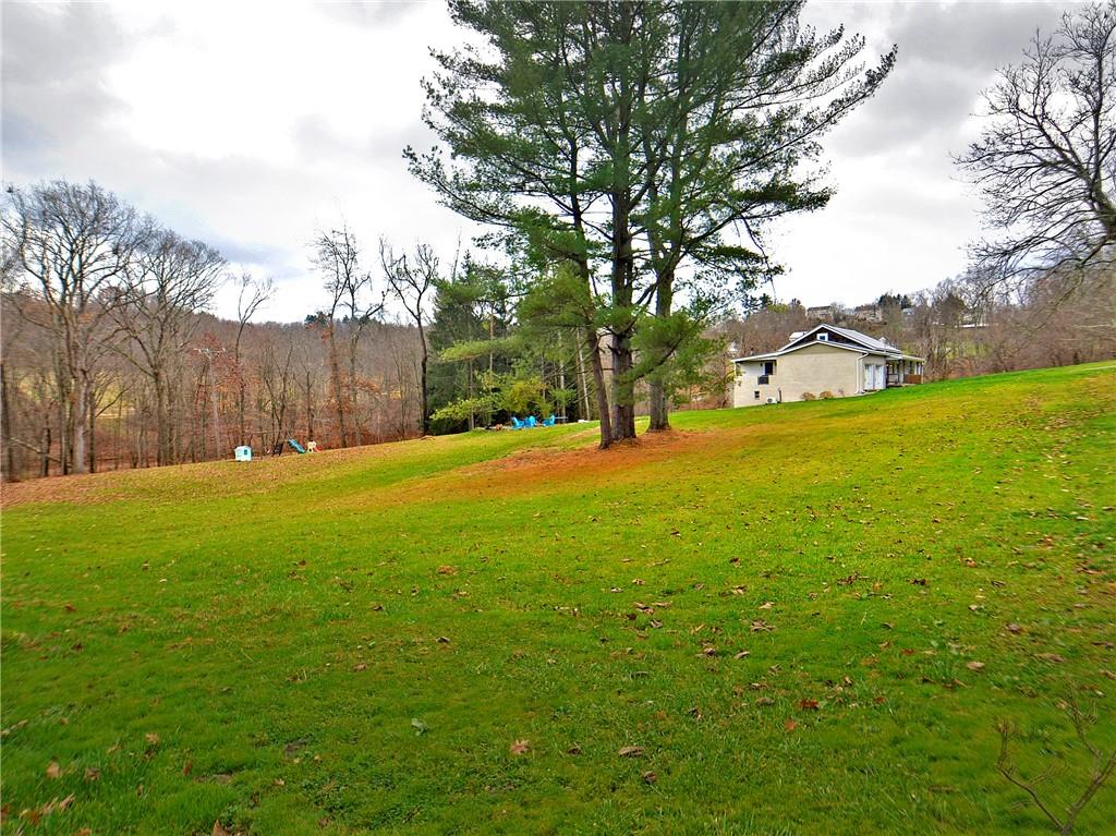 485 Hemlock Road Trafford, PA 15085 - Photo 18 of 20 Gallery Image 18