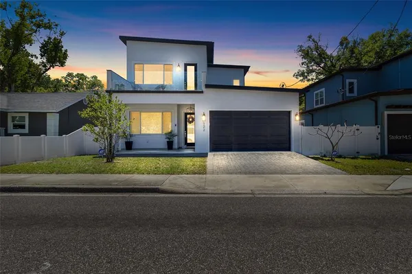 $3,500 | 122 West Sligh Avenue, Tampa, FL 33604