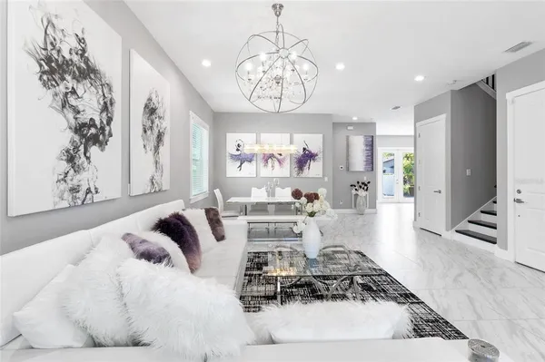 $3,500 | 122 West Sligh Avenue, Tampa, FL 33604