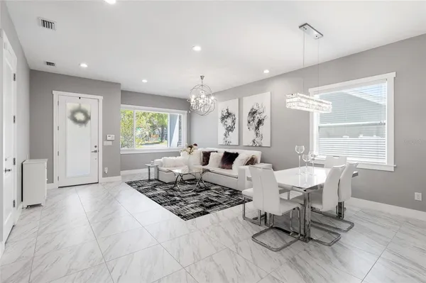 $3,500 | 122 West Sligh Avenue, Tampa, FL 33604
