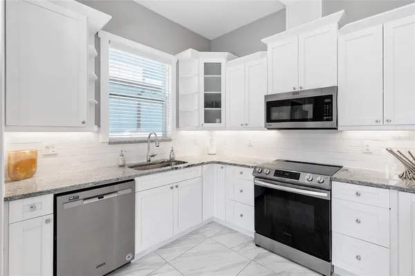 $3,500 | 122 West Sligh Avenue, Tampa, FL 33604