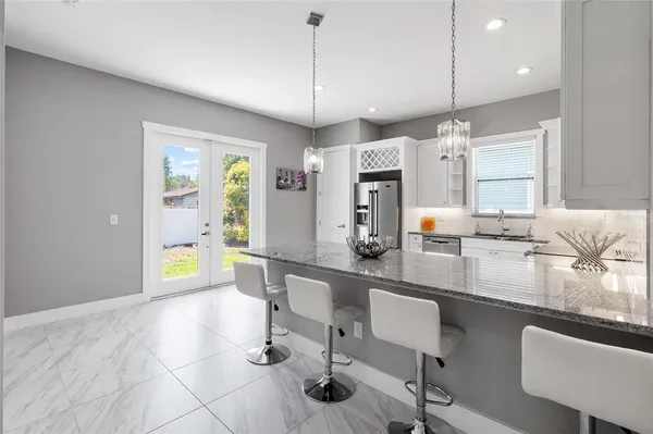 $3,500 | 122 West Sligh Avenue, Tampa, FL 33604