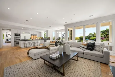 $3,500,000 | 5 Warren Court, Tiburon, CA 94920